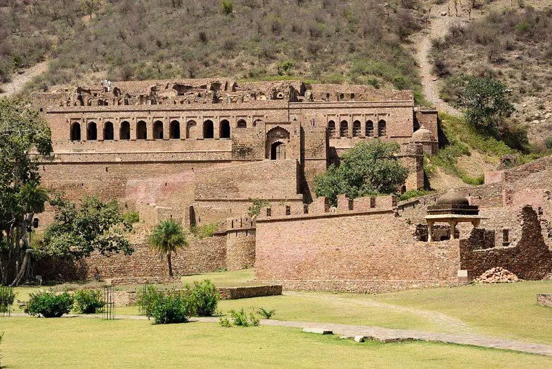 Bhangarh Fort: The Haunted Fort of Rajasthan